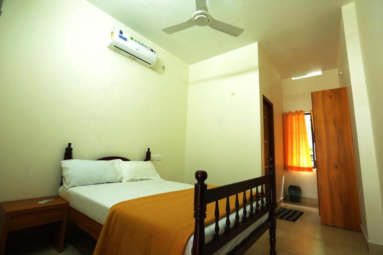 Hotel Kira Palace Residency Ernakulam Exterior foto